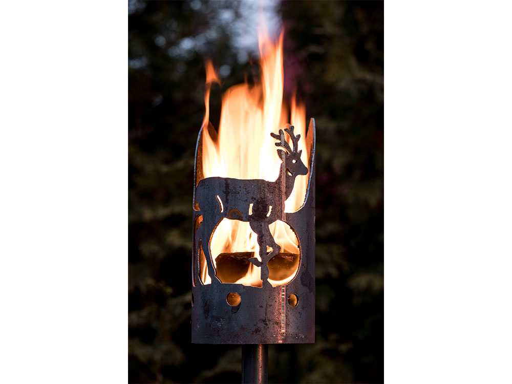 Gartenfackel groß Rehbock - inkl. Schmuck-Fackelstiel 145 cm Grobdrall angespitzt und 1 x Brennmaterial
