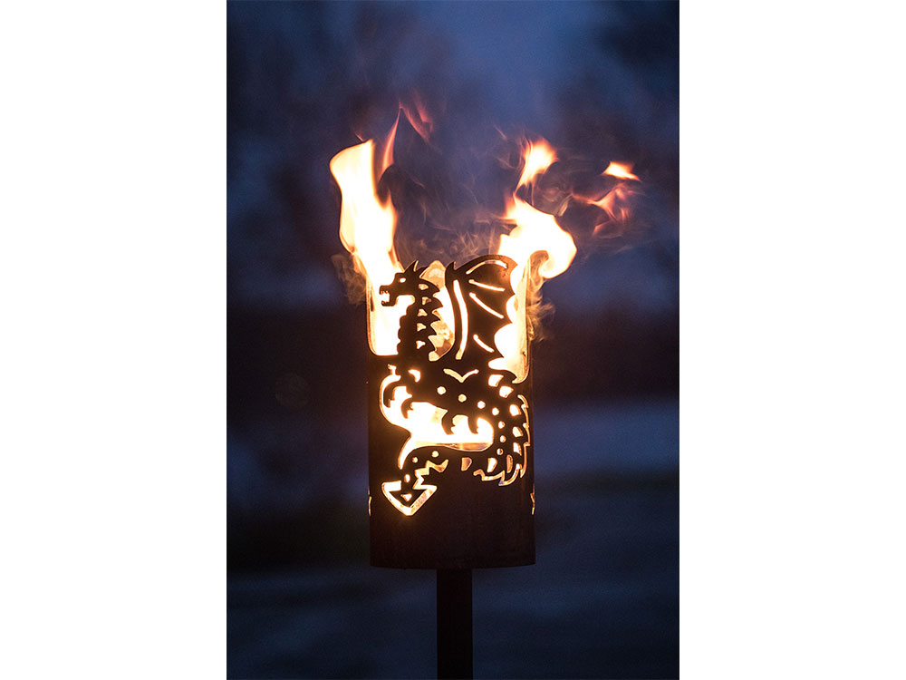 Gartenfackel groß Drache mit Zahn - inkl. Fackelstiel 110 cm angespitzt und 1 x Brennmaterial