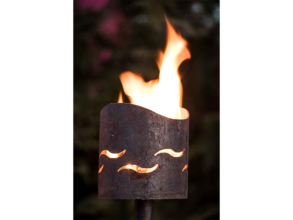 Gartenfackel klein Wellen - inkl. Fackelstiel 118 cm angespitzt und 1 x Brennmaterial