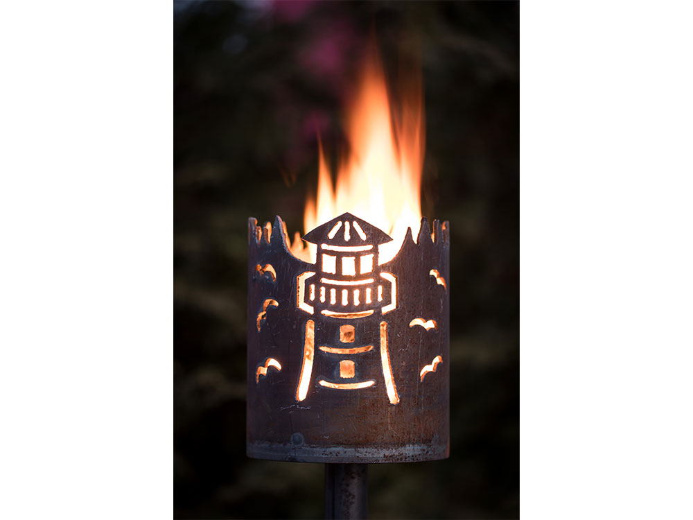 Gartenfackel klein Leuchtturm   - inkl. Fackelstiel 110 cm angespitzt und 1 x Brennmaterial
